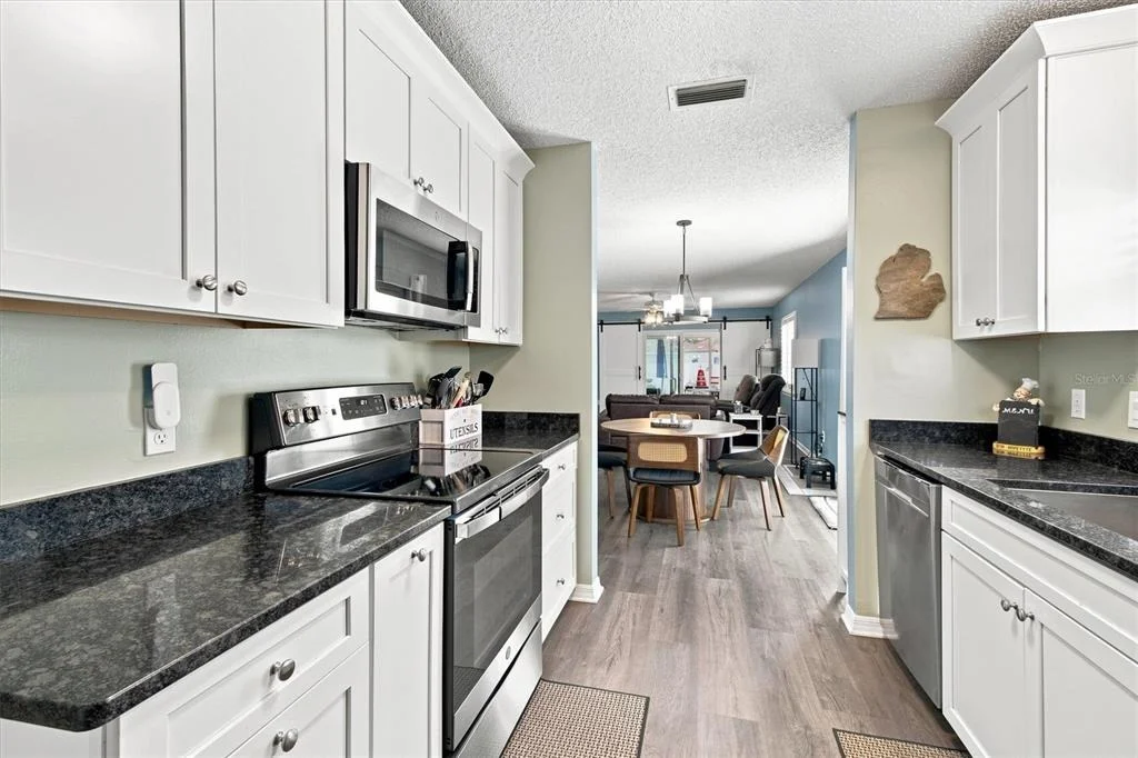 Photo of 1339 LAJOLLA CIRCLE