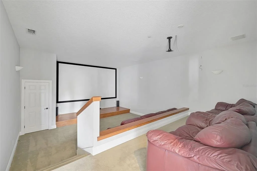 Photo of 854 MACEWEN DRIVE