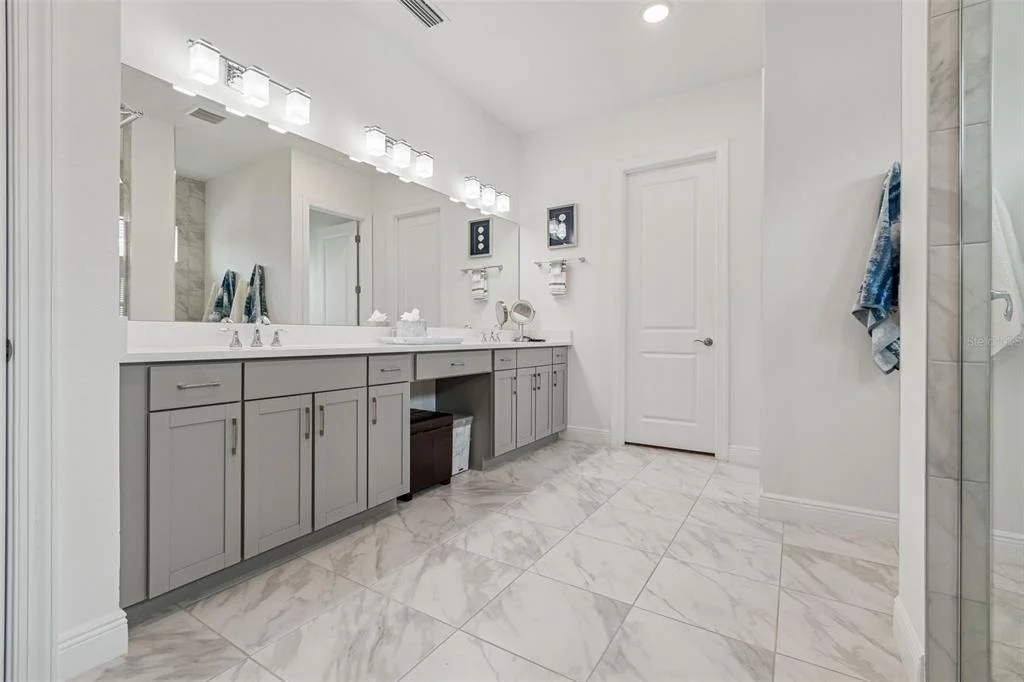 Photo of 4952 SURFSIDE CIRCLE