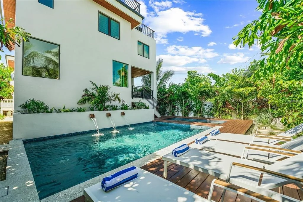 Photo of 135 GRANT DRIVE
