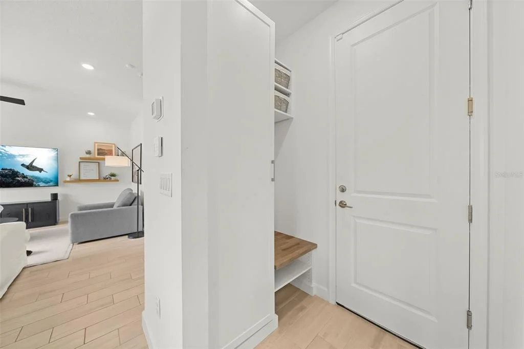 Photo of 660 VERIDIAN CIRCLE NW