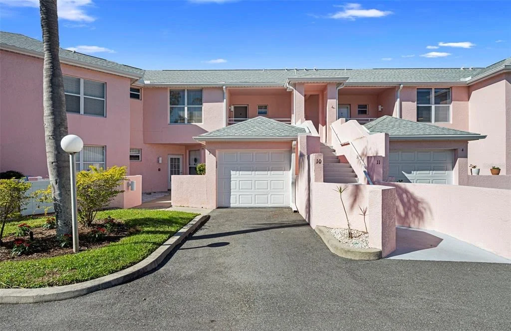 Photo of Unit 10 at 4220 PINEBROOK CIRCLE