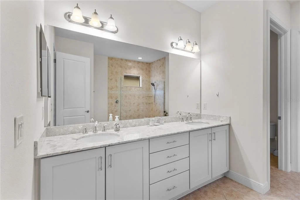 Photo of 24252 GALLBERRY DRIVE