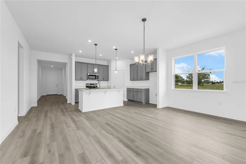Photo of 1112 BANFF DRIVE NE