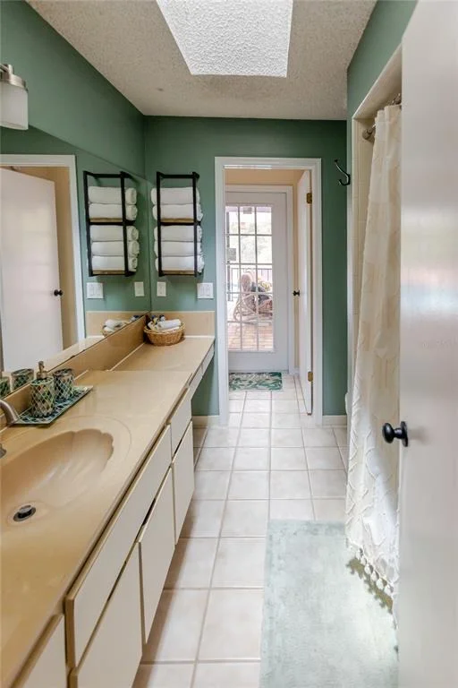 Photo of 14692 LINDEN DRIVE