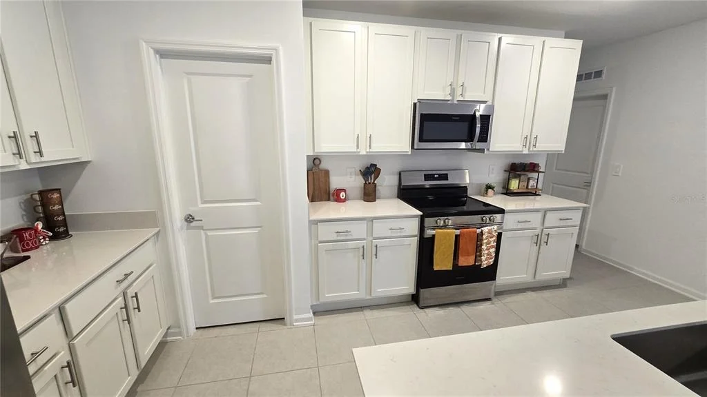 Photo of 5618 GINGHAM DRIVE