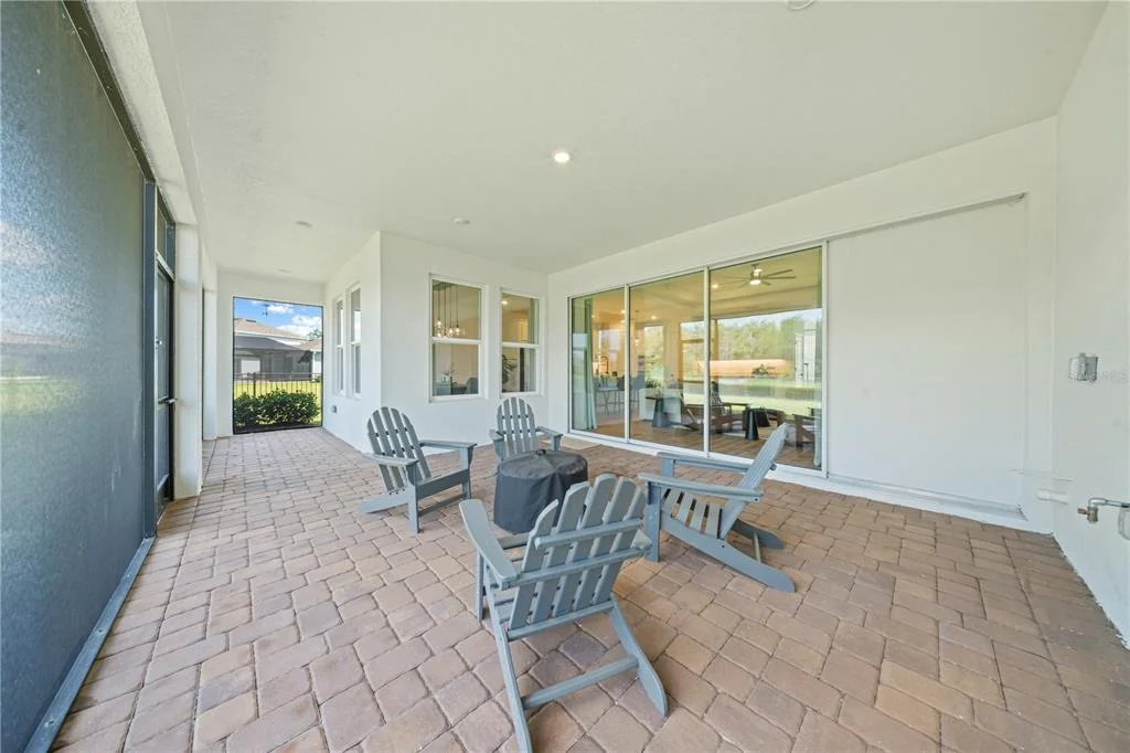 Photo of 33734 LANDSMAN LOOP