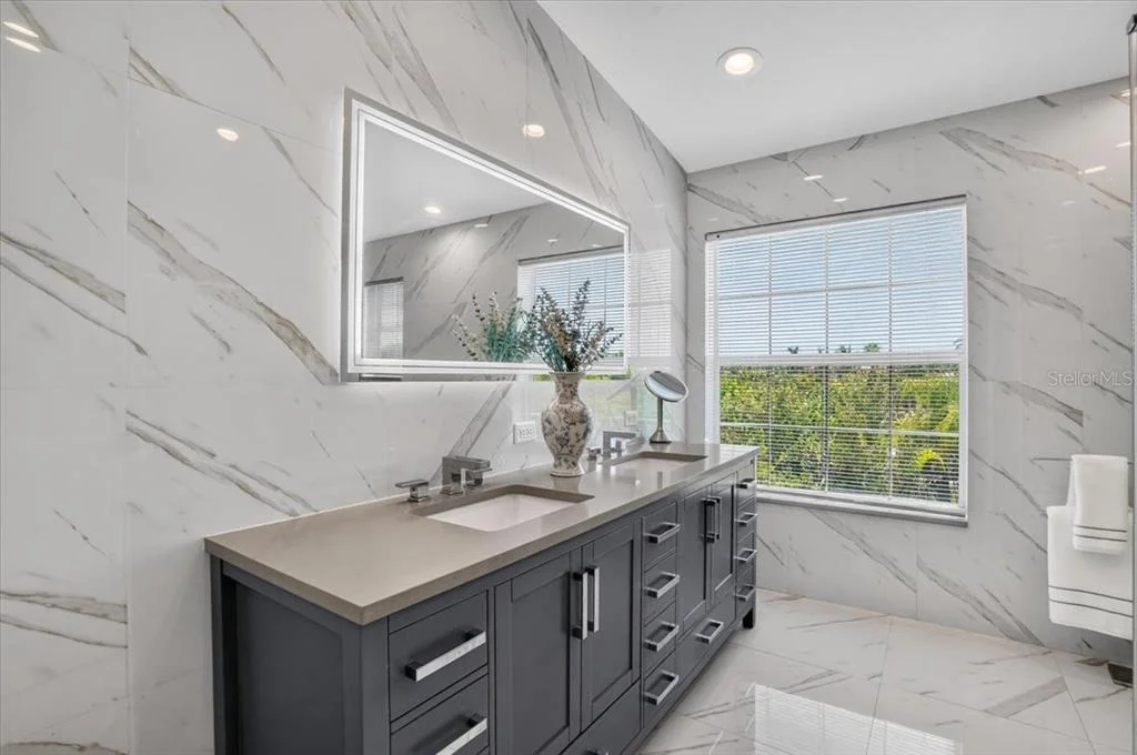 Photo of 6330 LAGUNA DRIVE