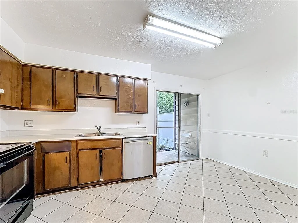 Photo of Unit A4 at 3944 CRAYRICH CIRCLE