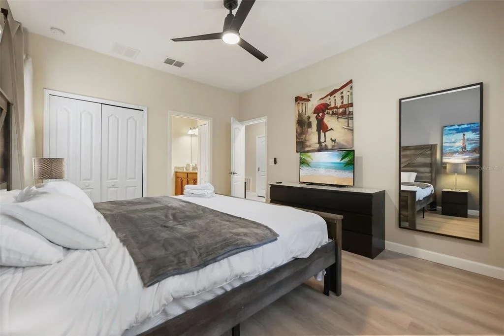 Photo of 1423 THUNDERBIRD ROAD
