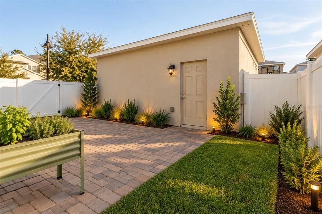 Photo of 16012 MICELLI DRIVE