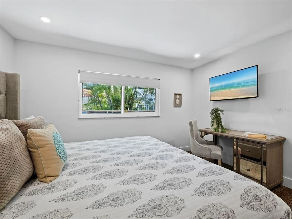 Photo of 622 TROPICAL CIRCLE