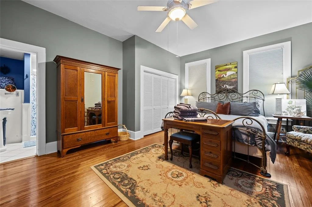 Photo of 205 SE 7TH STREET