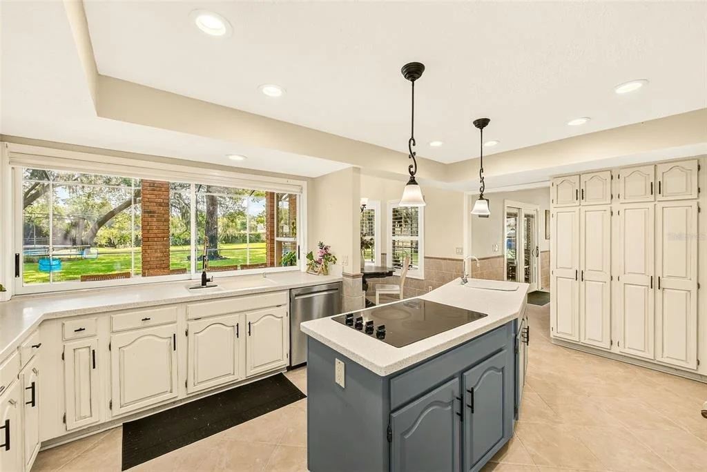 Photo of 807 CENTERBROOK DRIVE