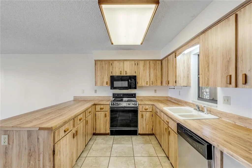 Photo of 824 EEL AVENUE