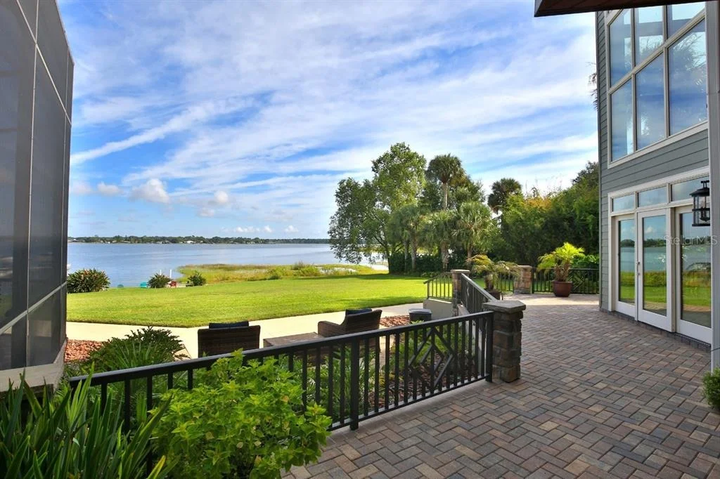 Photo of 11035 SE SUNSET HARBOR ROAD