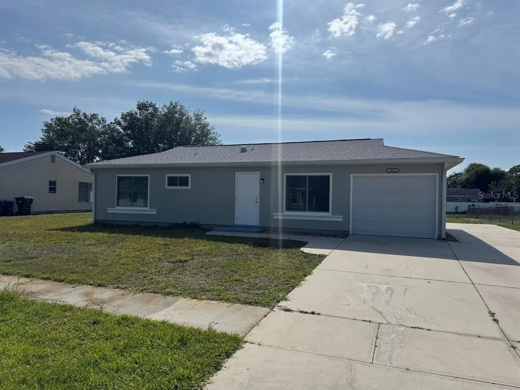 Photo of 2422 ROXBURY CIRCLE