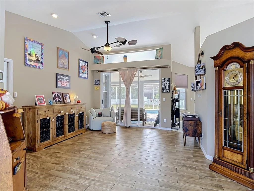 Photo of 1051 HOOK DRIVE