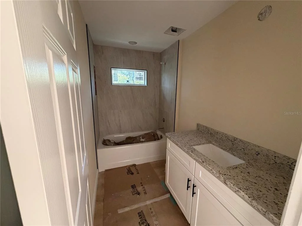 Photo of 851 SE 28TH STREET
