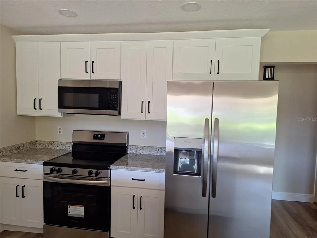 Photo of 1350 GLENGARRY DRIVE