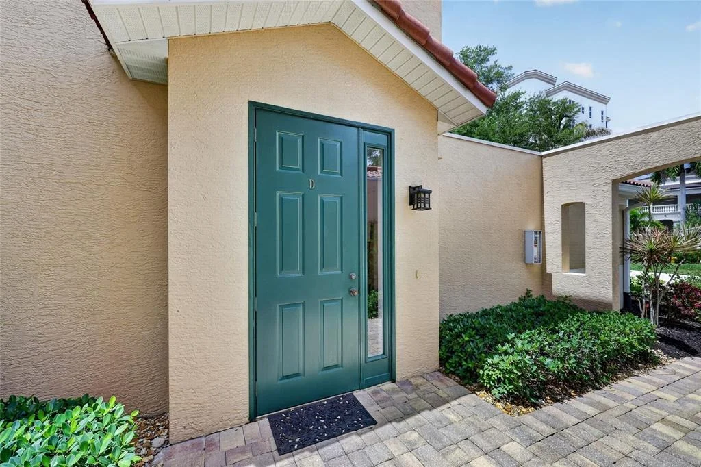 Photo of Unit D at 3336 SUNSET KEY CIRCLE