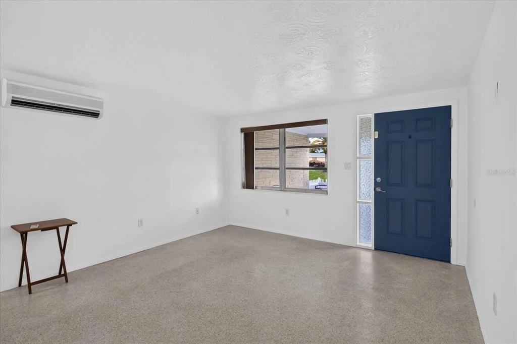 Photo of 4843 CALAIS DRIVE