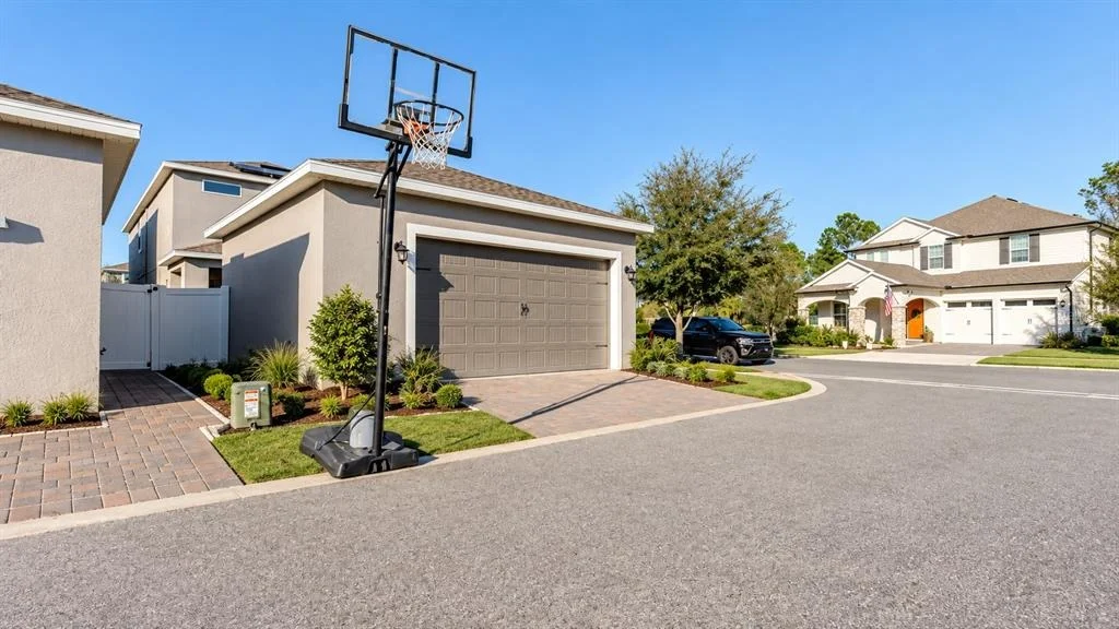 Photo of 16012 MICELLI DRIVE