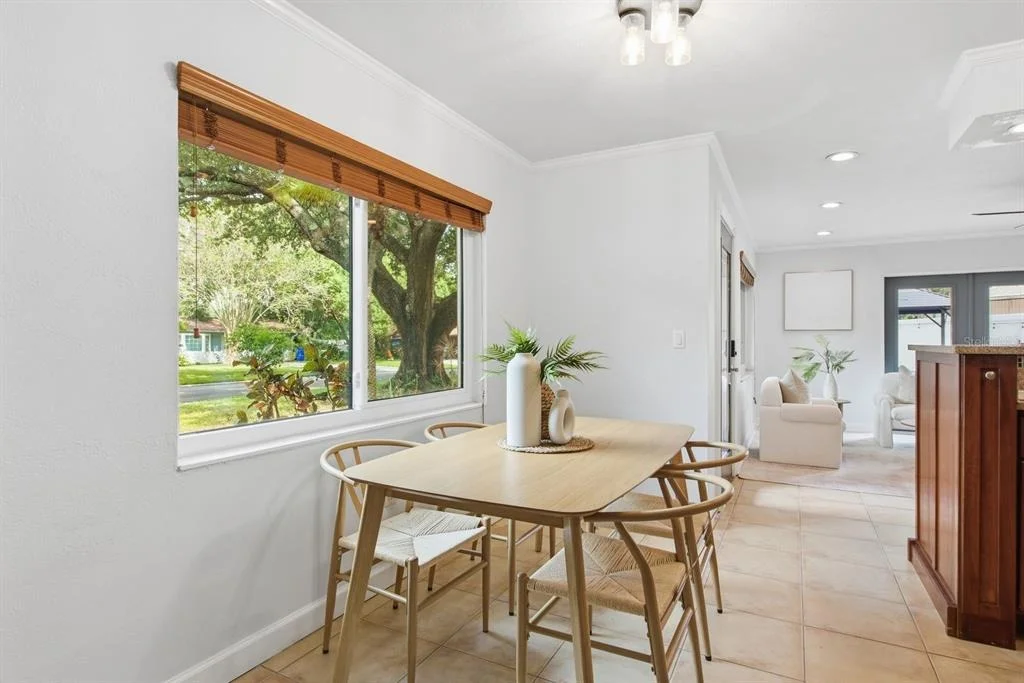 Photo of 961 LEXINGTON DRIVE