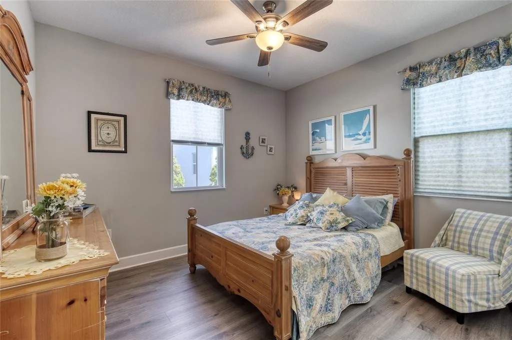 Photo of 444 LIME AVENUE