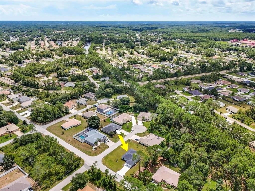 Photo of 52 ROXBORO DRIVE