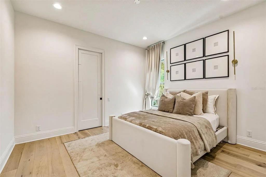 Photo of 17720 ROYAL EAGLE LANE