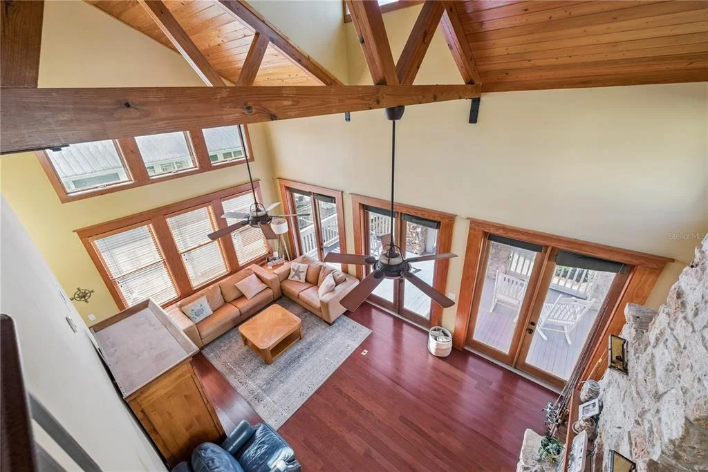 Photo of 1410 SE MAGNOLIA DRIVE