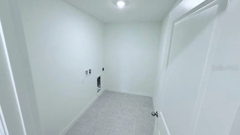 Photo of 41 PINE CIRCLE