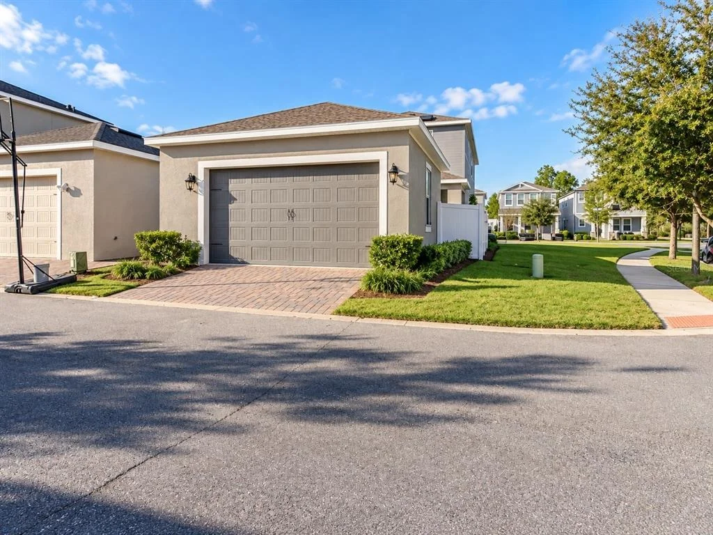 Photo of 16012 MICELLI DRIVE