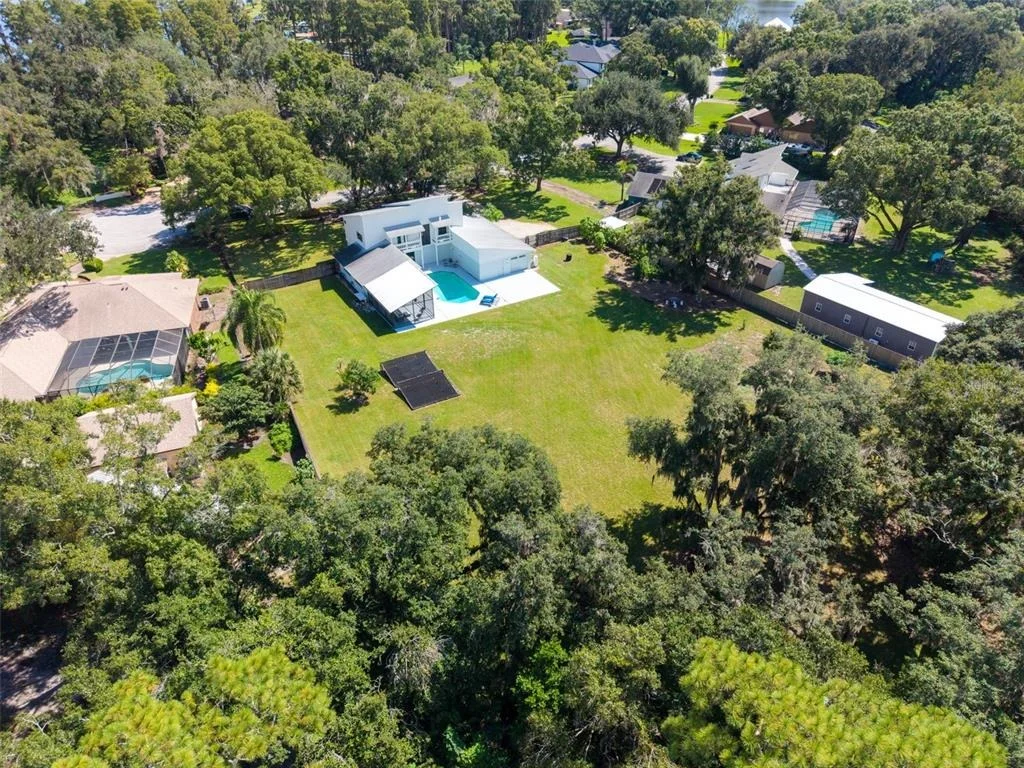 Photo of 810 WARREN ROAD