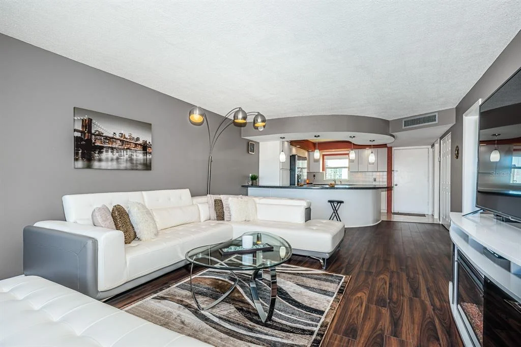 Photo of Unit 604 at 4725 COVE CIRCLE