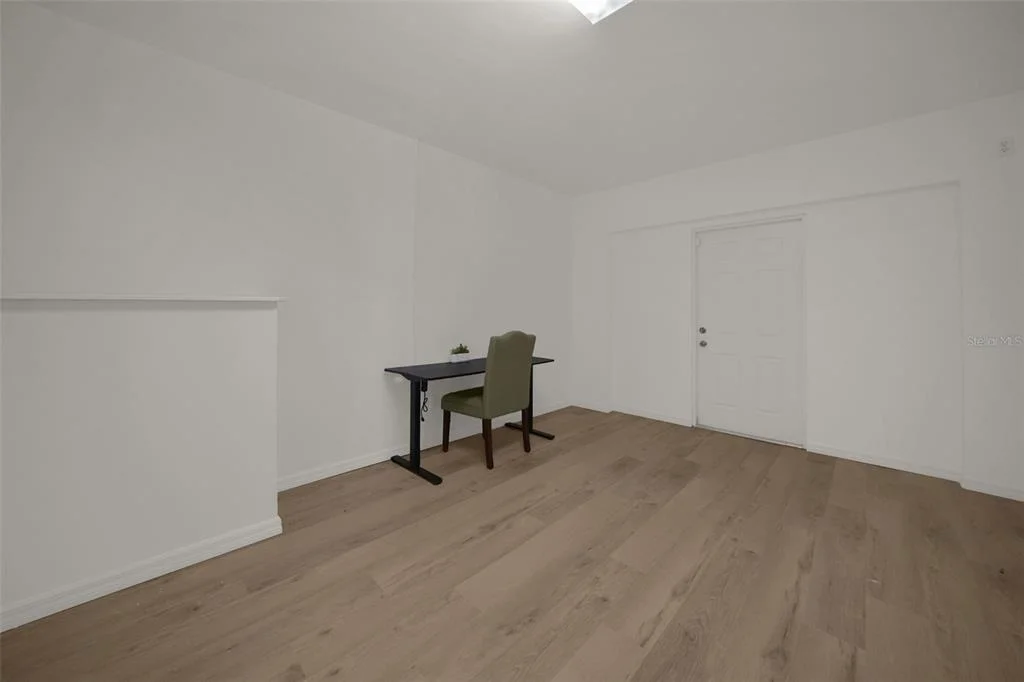 Photo of 9627 HIDDEN OAKS CIRCLE
