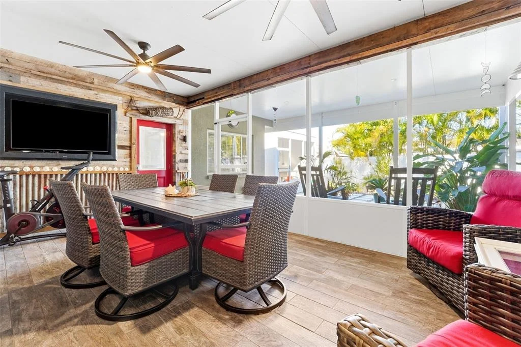 Photo of 3595 FLORAL DRIVE