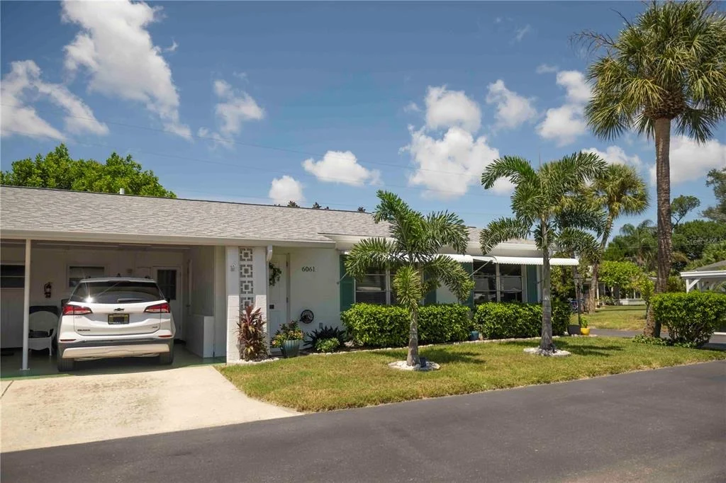 Photo of 6061 CORAL WAY
