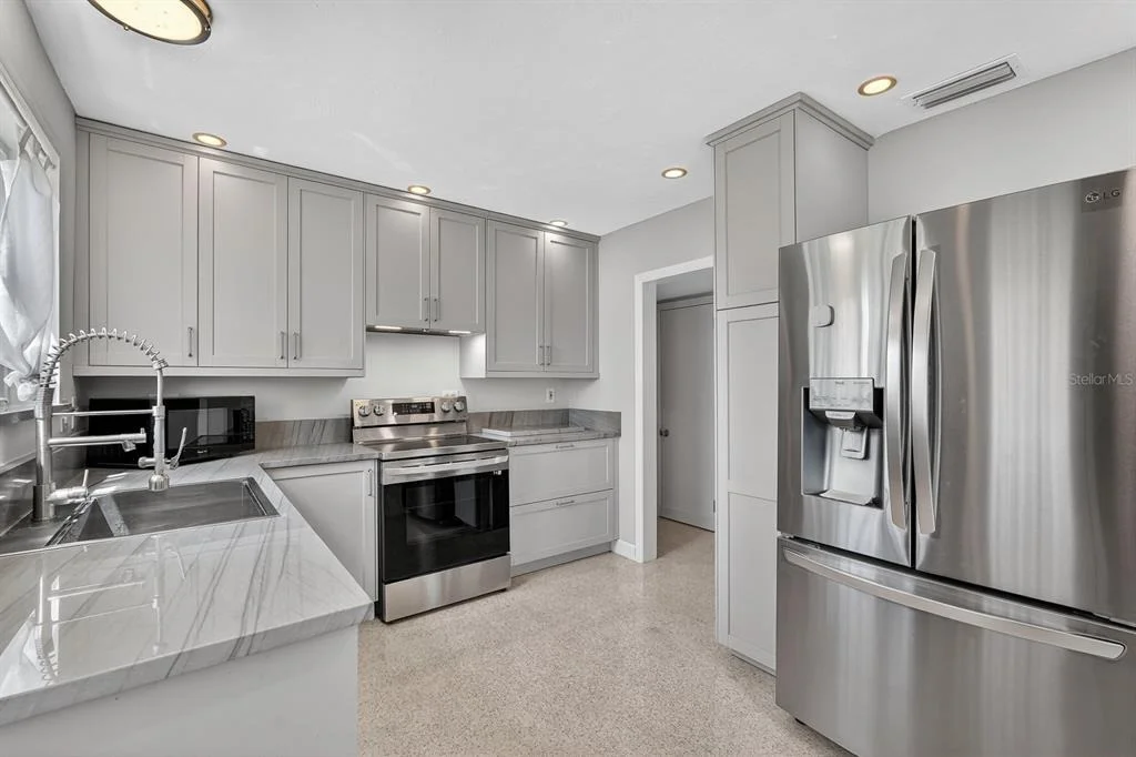 Photo of 1238 SUWANEE ROAD