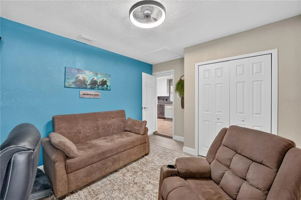 Photo of 28050 LOIS DRIVE