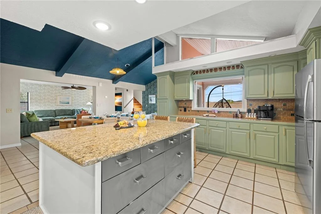 Photo of 2302 BAY BOULEVARD