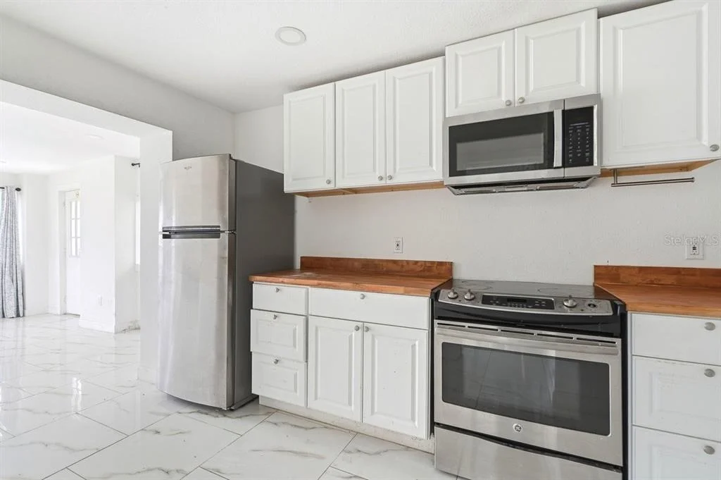 Photo of 5202 RIVERSIDE DRIVE