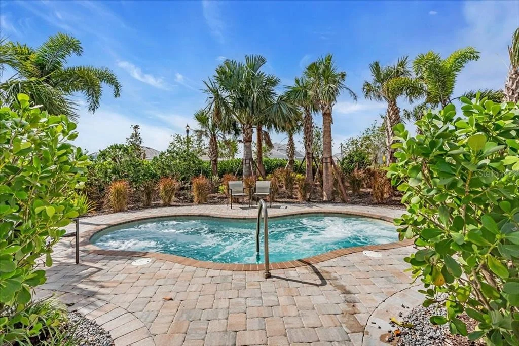 Photo of 4642 CRESTPOINT WAY