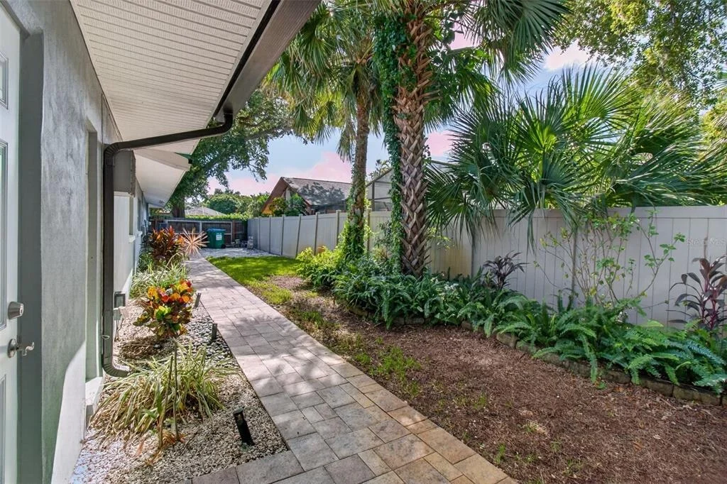 Photo of 10588 139TH WAY