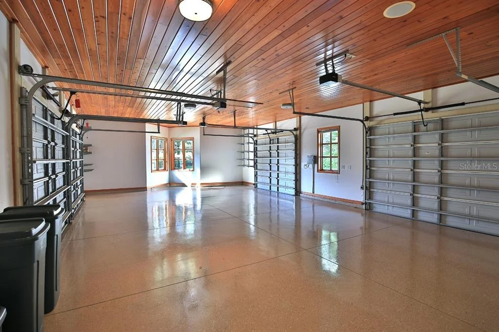 Photo of 11035 SE SUNSET HARBOR ROAD