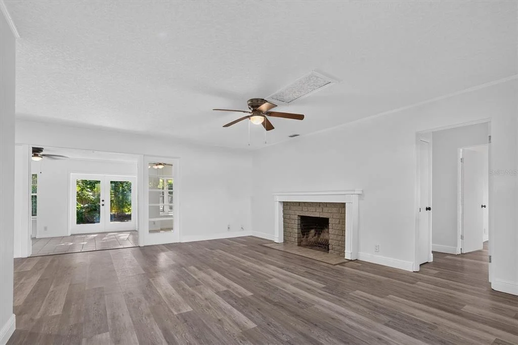 Photo of 1202 ORANOLE ROAD