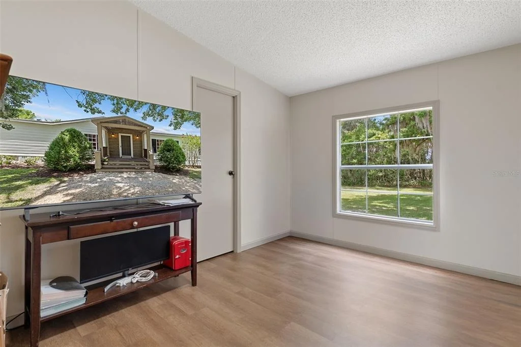 Photo of 26255 LAMBETH ROAD