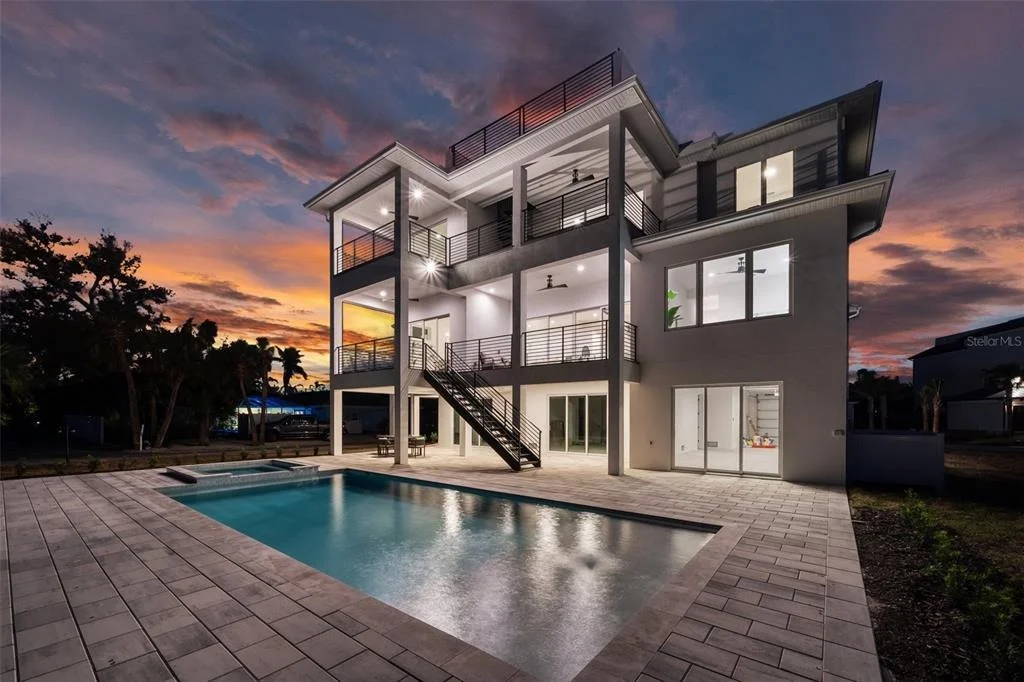 Photo of 597 BUTTONWOOD DRIVE
