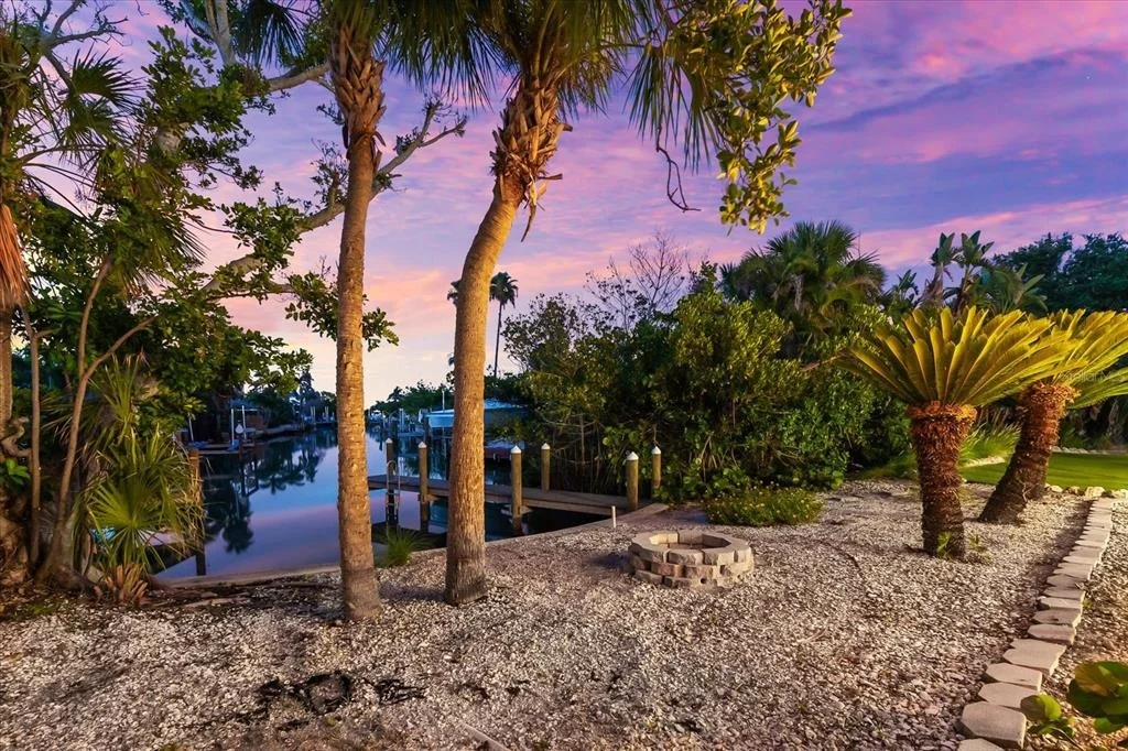 Photo of 501 DE NARVAEZ DRIVE
